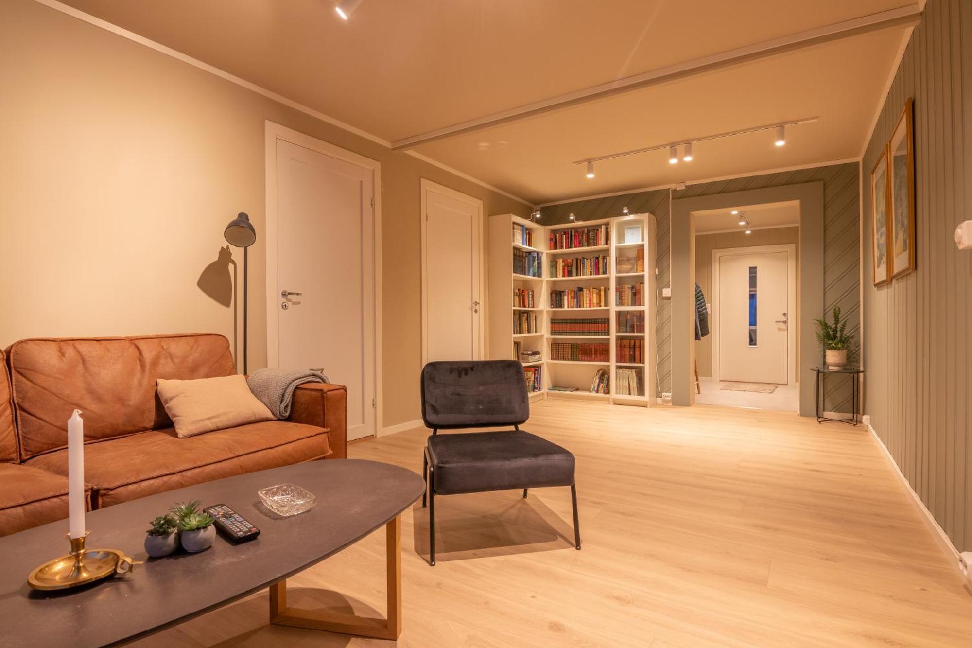 Cozy And Spacious Apartment In City Centre トロムソ エクステリア 写真